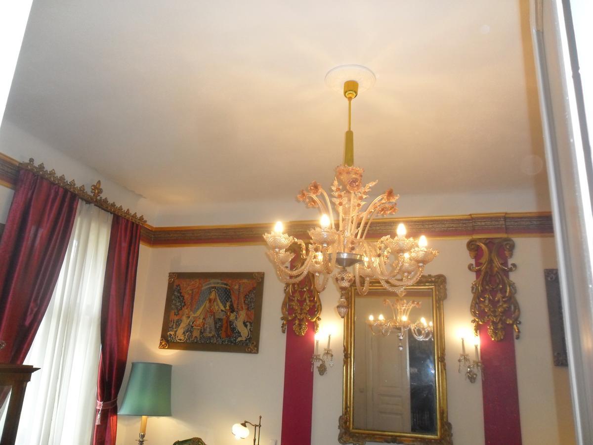 Luxury Near Castle Hotel Wien Eksteriør billede